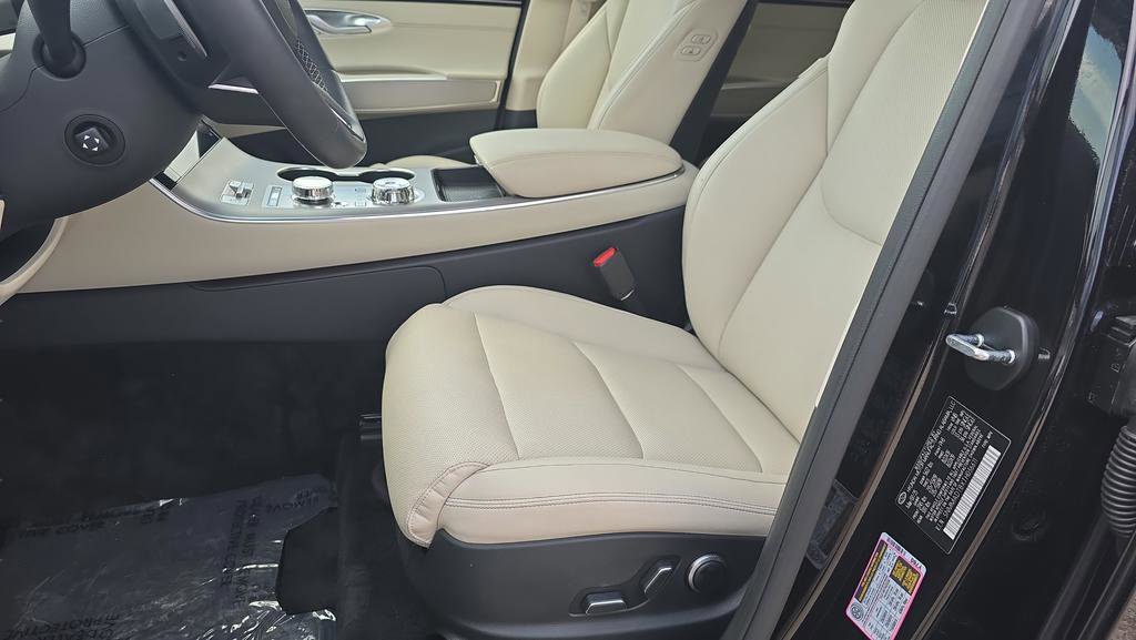 New 2026 Genesis GV70 2.5T Select AWD/4WD image 13