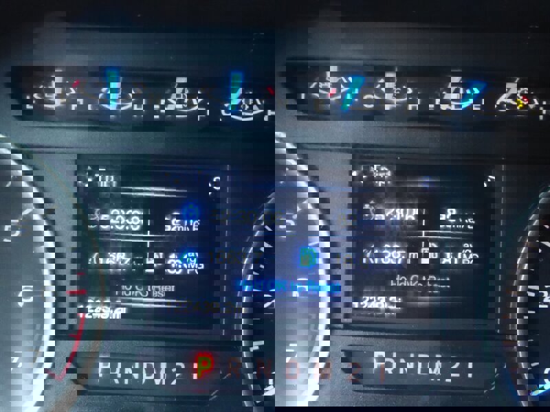 Used 2017 Ford F150 XLT w/ Equipment Group 302A Luxury image 12