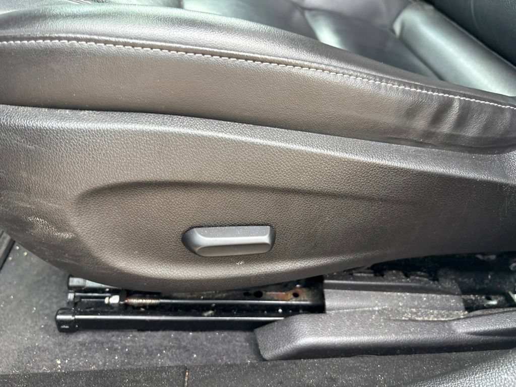 Used 2013 Chevrolet Cruze LTZ w/ Enhanced Safety Package FWD image 12