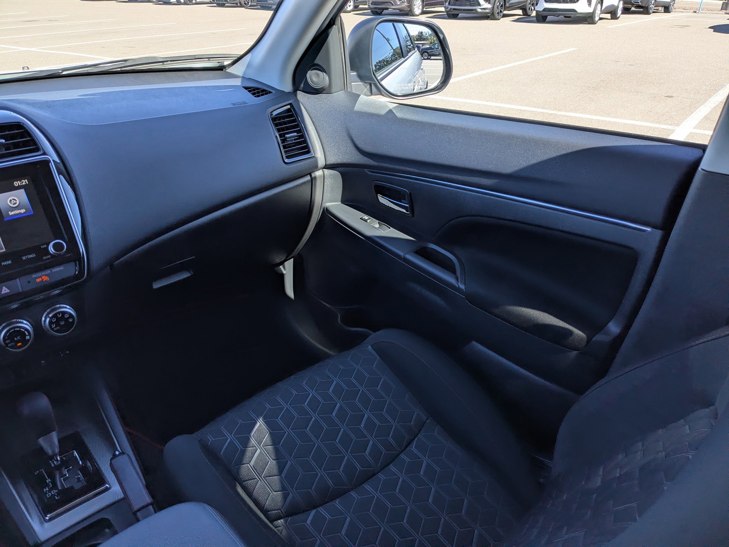 Used 2024 Mitsubishi Outlander Sport SE image 17