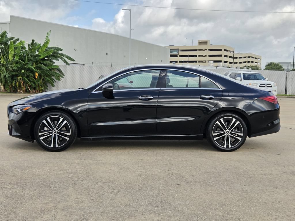 Used 2025 Mercedes-Benz CLA 250 4MATIC w/ Exclusive Package image 6
