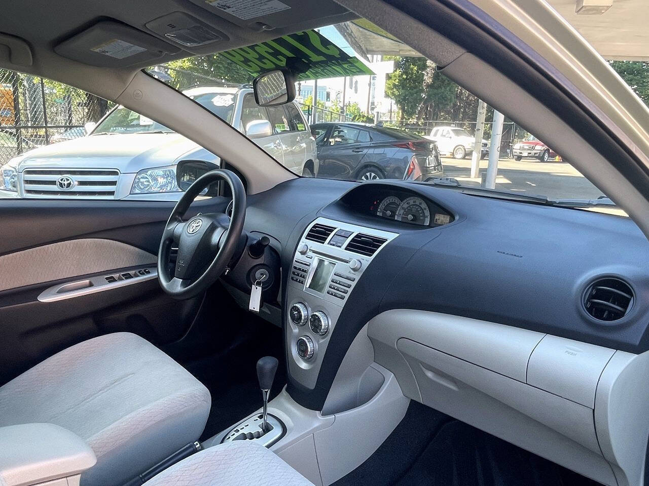 Used 2008 Toyota Yaris Sedan FWD image 17