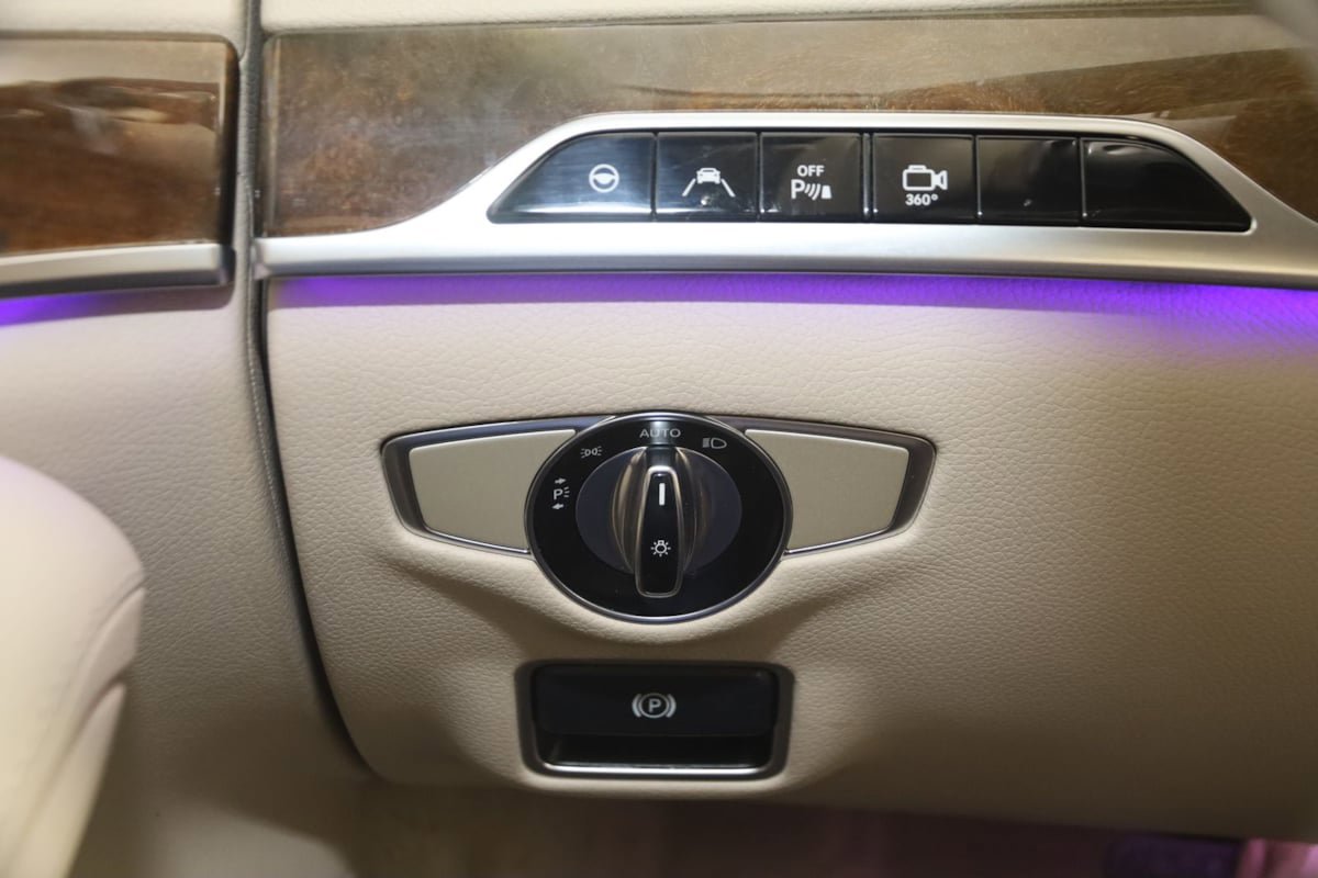Used 2015 Mercedes-Benz S 550 4MATIC Sedan image 39