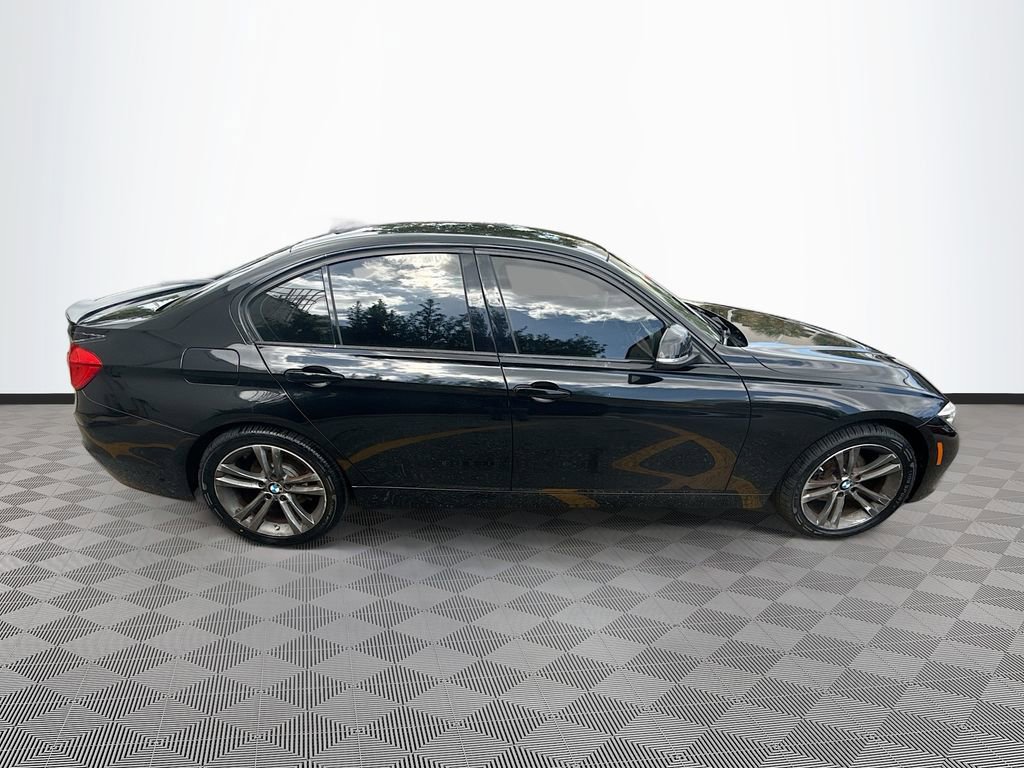 Used 2018 BMW 330i Sedan RWD image 9