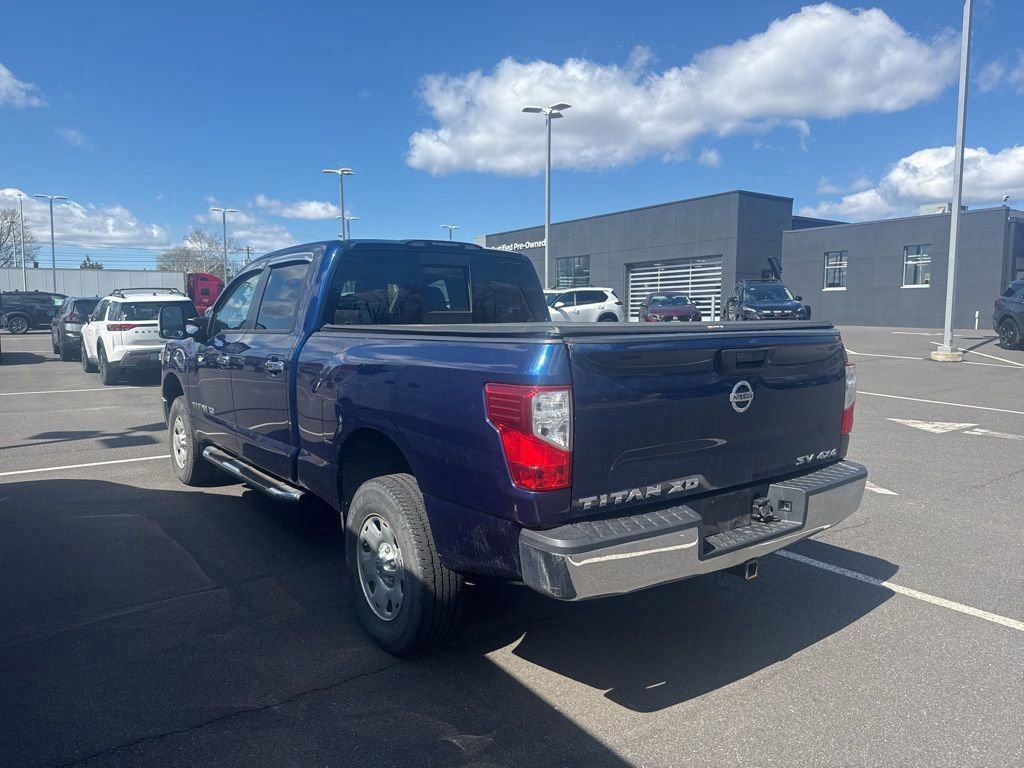 Used 2017 Nissan Titan SV image 4