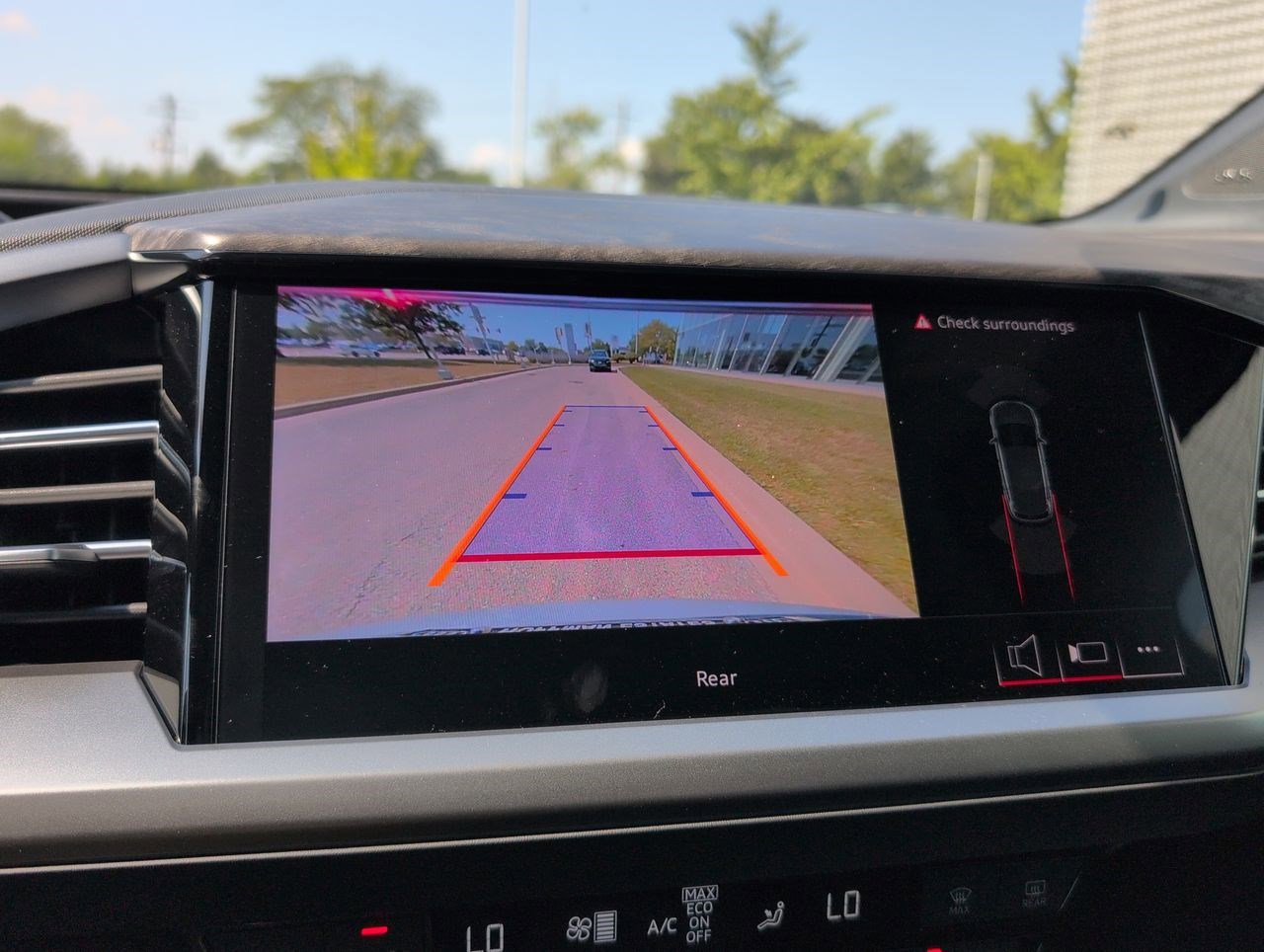 New 2025 Audi Q4 e-tron Premium Plus image 5