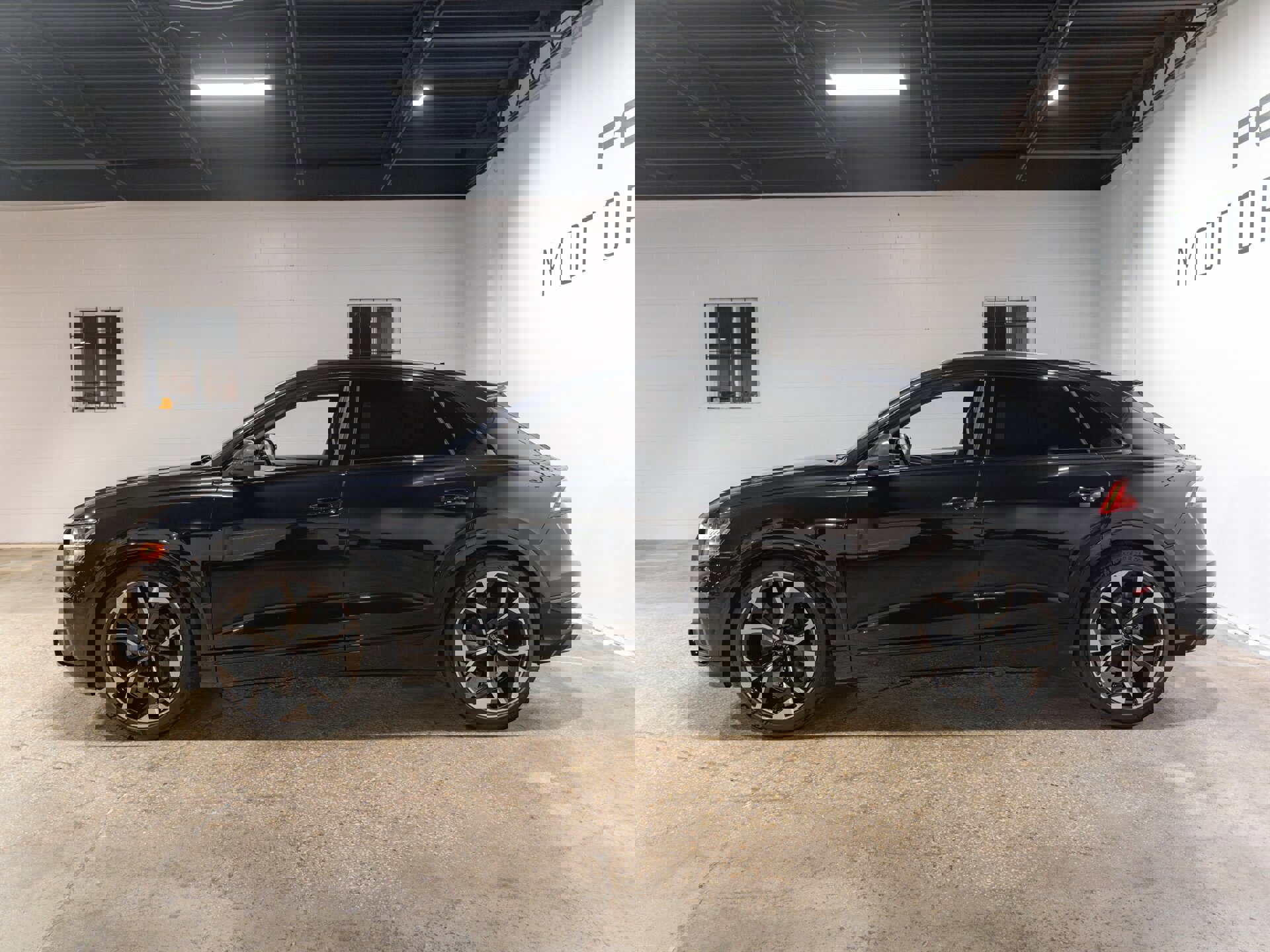 Used 2020 Audi SQ8 Prestige image 6