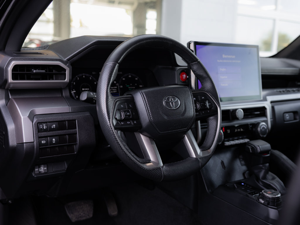 Used 2024 Toyota Tacoma TRD Off-Road AWD/4WD image 12