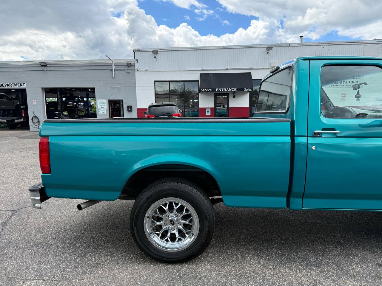 Used 1994 Ford F150 2WD Regular Cab image 17