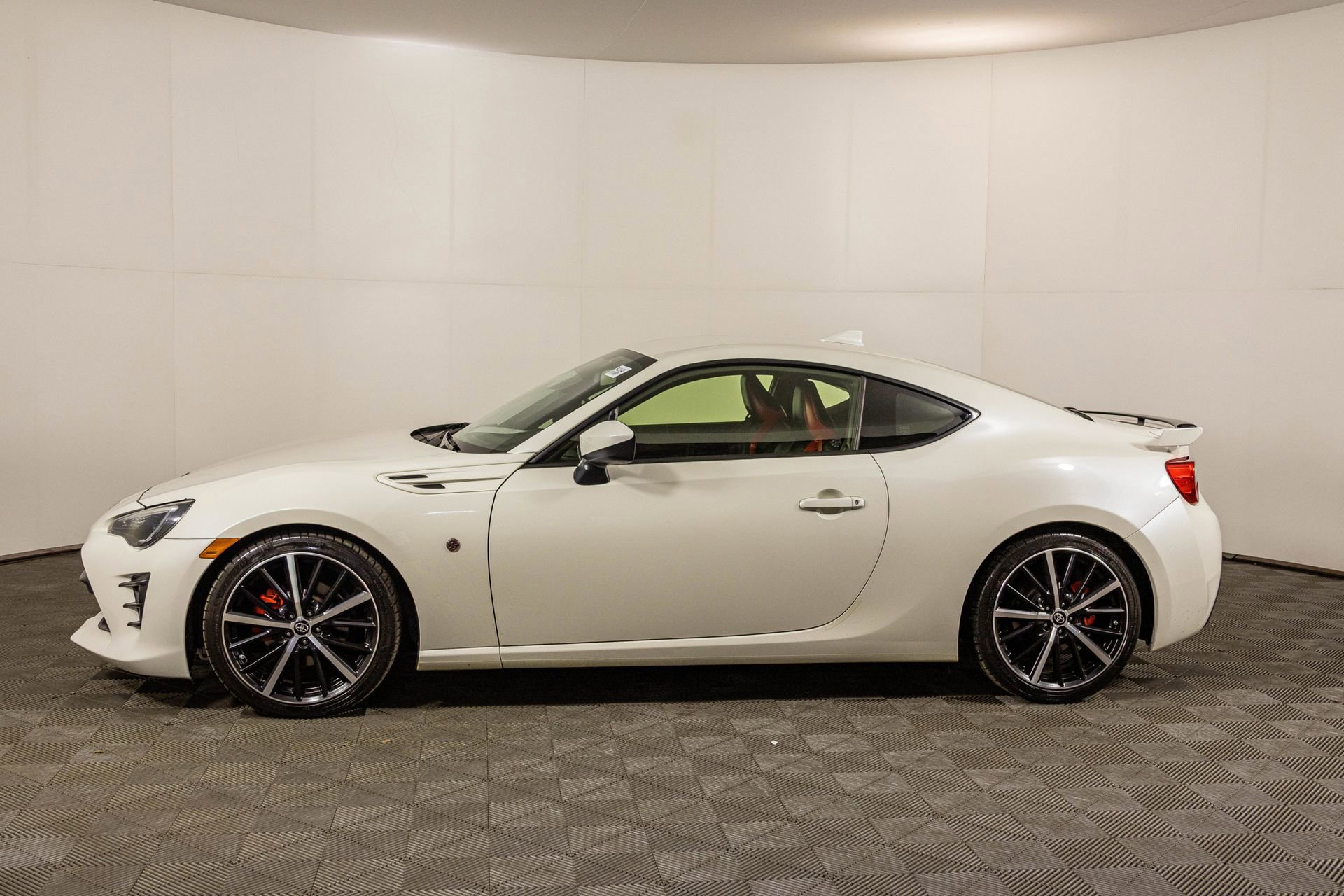 Used 2020 Toyota 86 image 14
