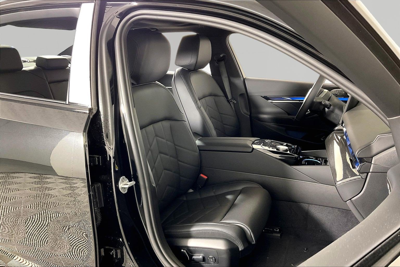 New 2026 BMW i5 AWD/4WD image 16