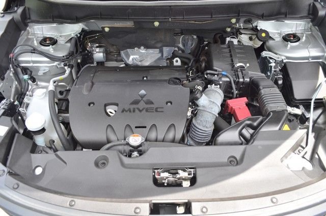 Used 2025 Mitsubishi Outlander Sport ES AWD/4WD image 36
