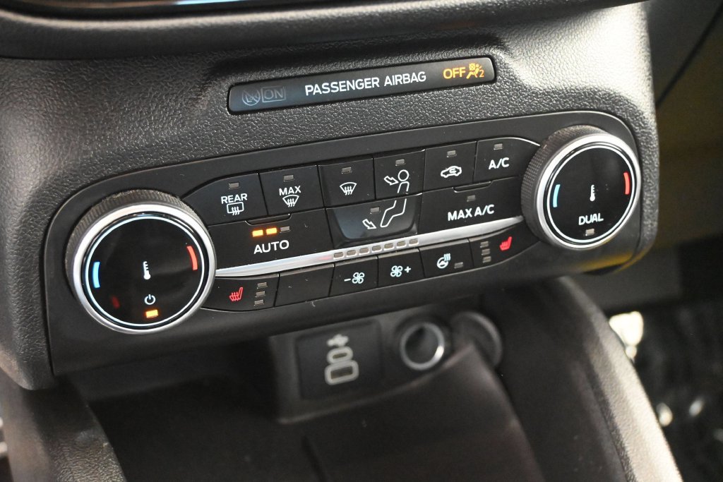 Used 2024 Ford Escape ST-Line w/ Cold Weather Package FWD image 22