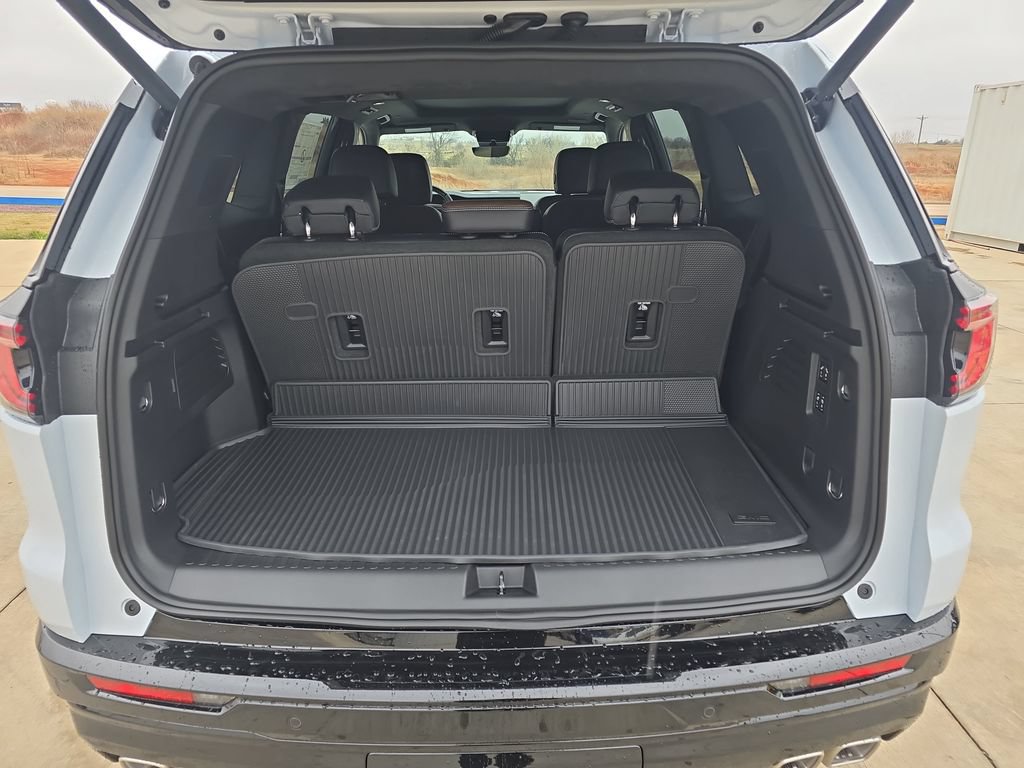 New 2026 GMC Acadia Denali Ultimate w/ LPO, Floor Liner Package AWD/4WD image 13