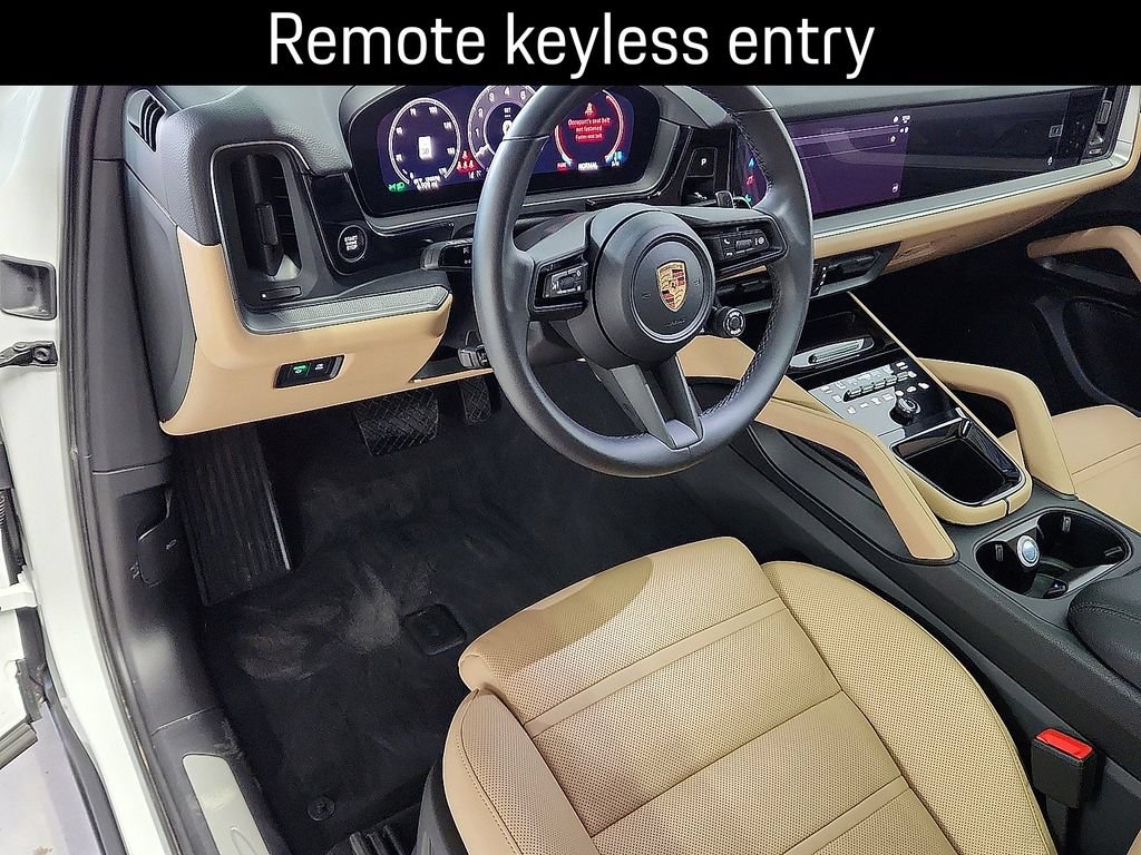 Certified 2026 Porsche Cayenne Coupe AWD/4WD image 4