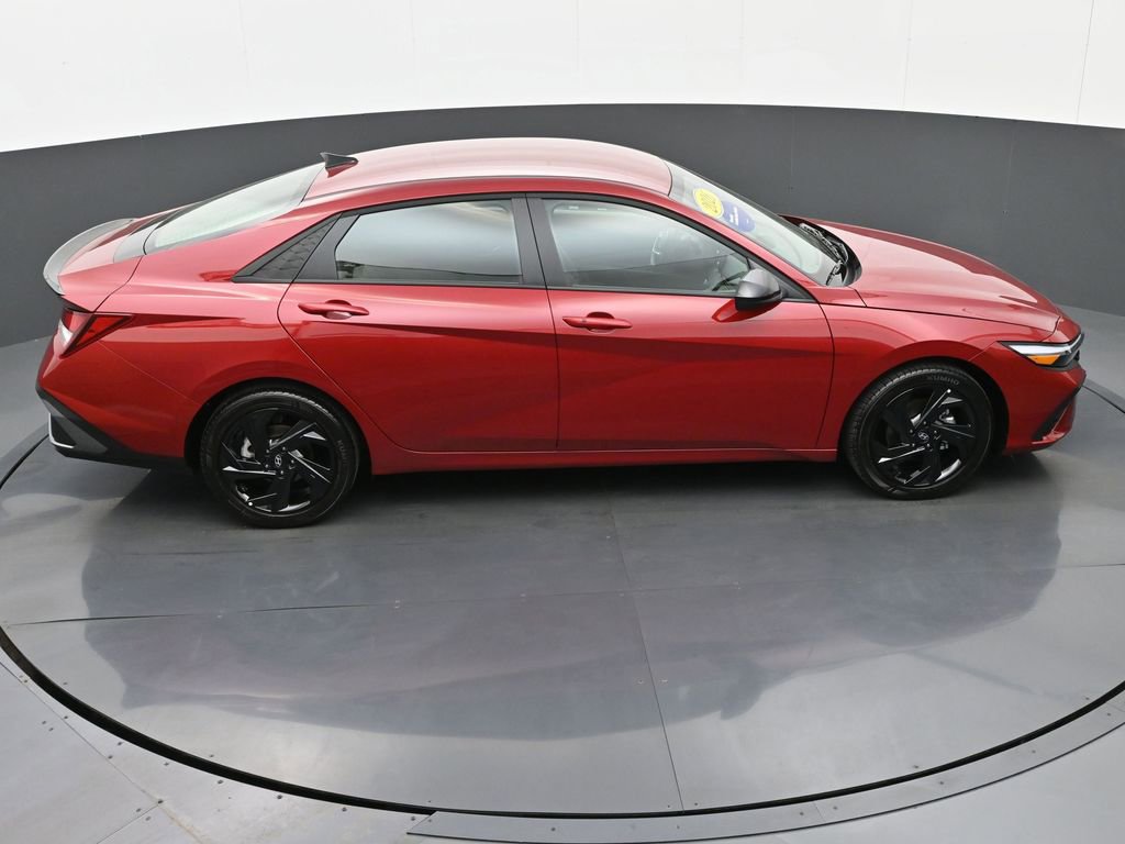 Certified 2026 Hyundai Elantra Sport FWD image 30