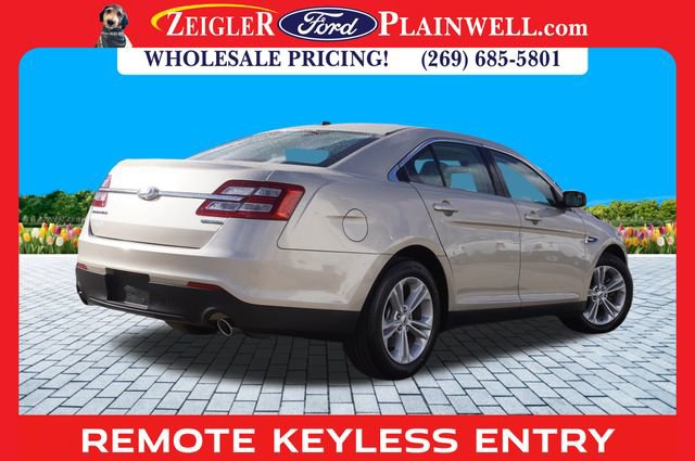 Used 2018 Ford Taurus SE image 5