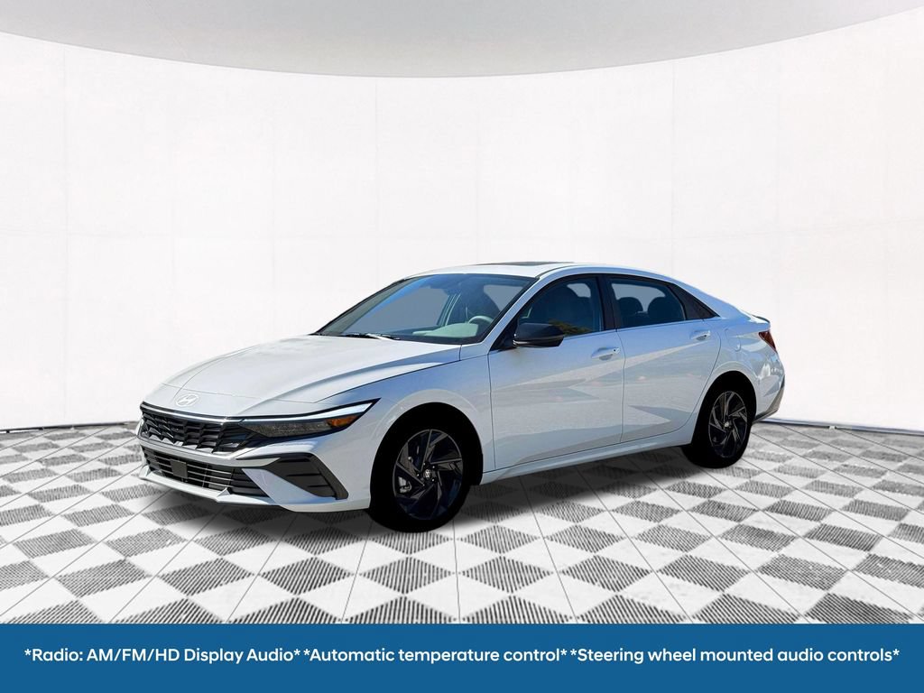 New 2026 Hyundai Elantra SEL Sport Premium FWD image 2