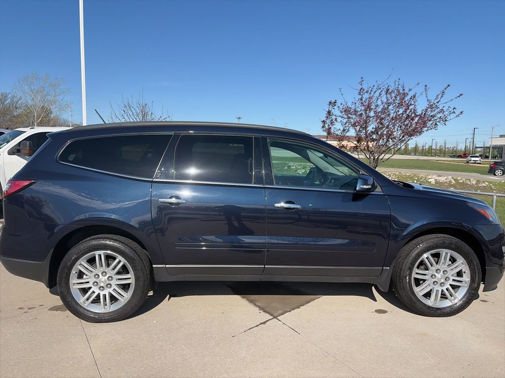 Used 2015 Chevrolet Traverse LT w/ Style and Technology Package image 16