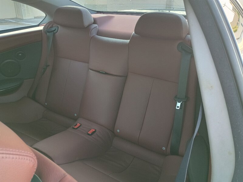 Used 2006 BMW 650i Coupe RWD image 27