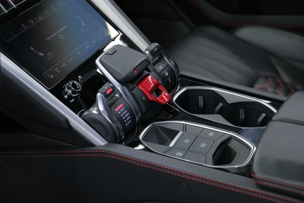 Used 2021 Lamborghini Urus AWD/4WD image 24