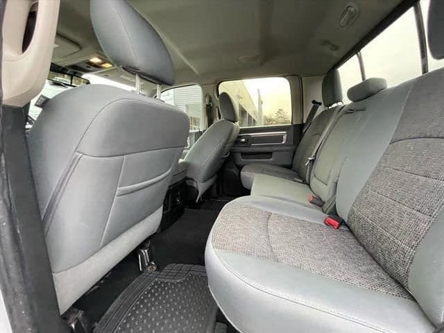 Used 2016 RAM 1500 Big Horn image 24