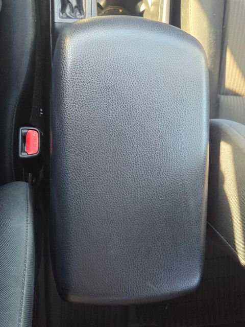 Used 2016 Toyota RAV4 LE AWD/4WD image 31