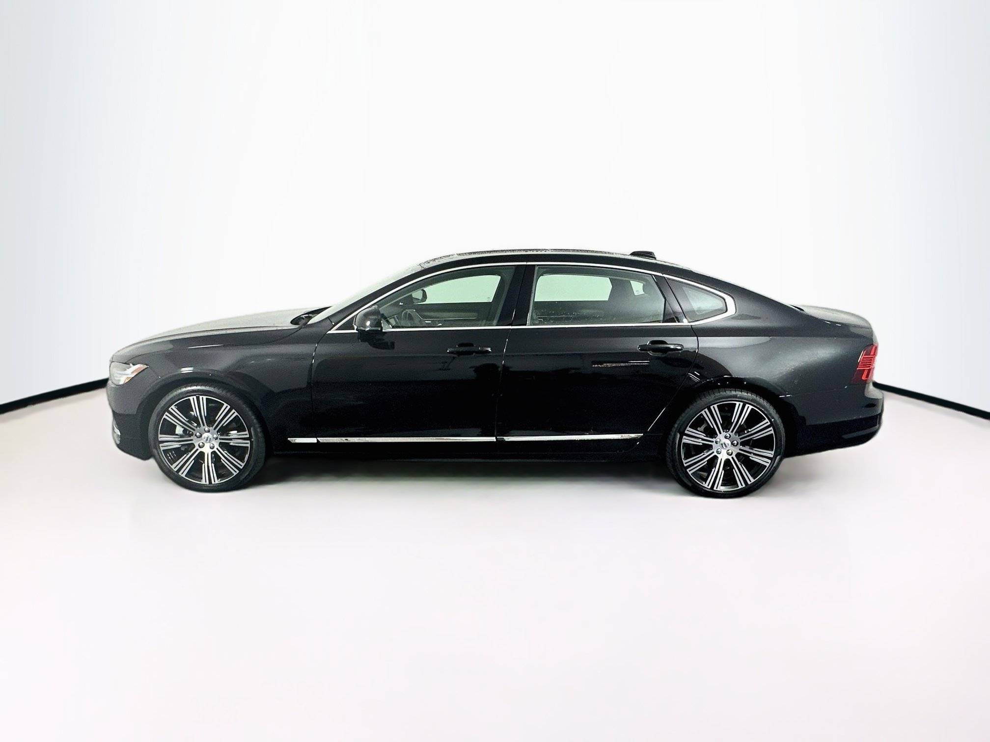 Used 2025 Volvo S90 B6 Ultra w/ Lounge Package AWD/4WD image 4