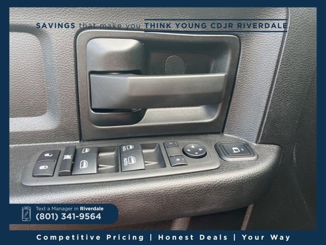 Used 2024 RAM 3500 Tradesman w/ Chrome Appearance Group image 17
