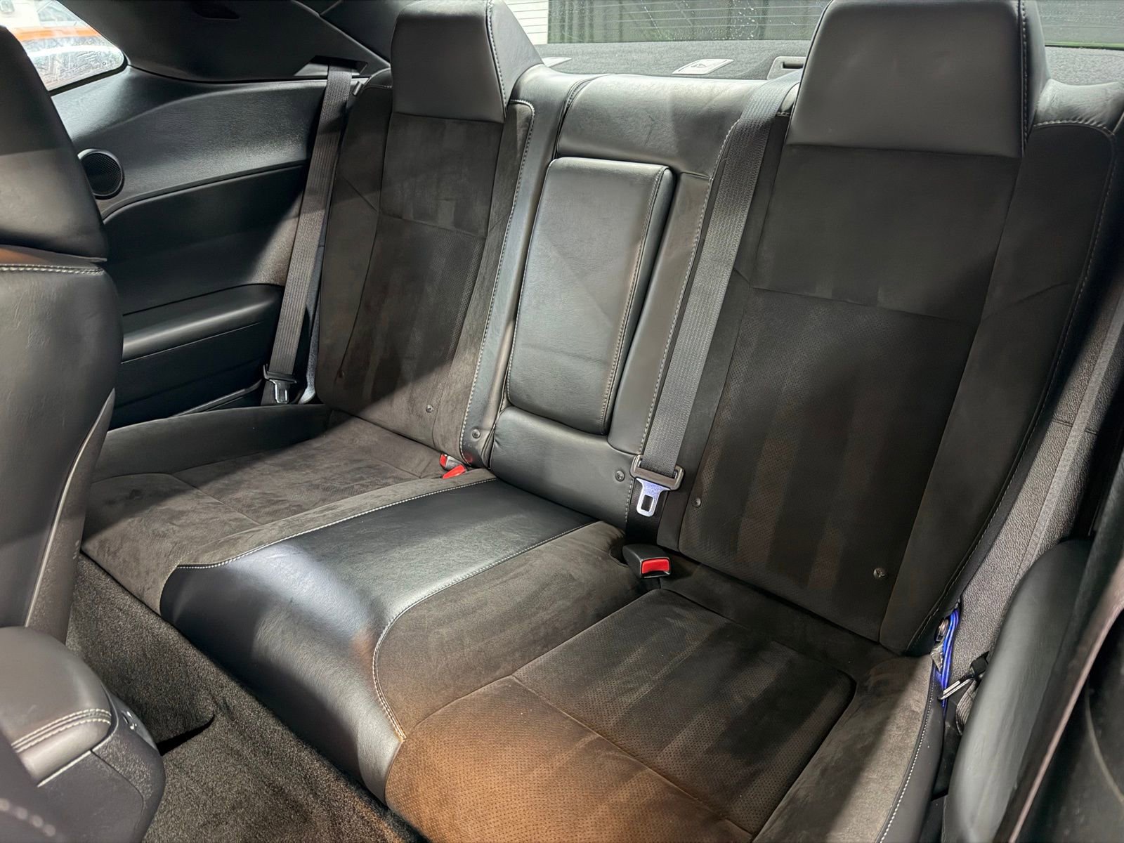 Used 2015 Dodge Challenger R/T Scat Pack w/ Leather Interior Group image 22