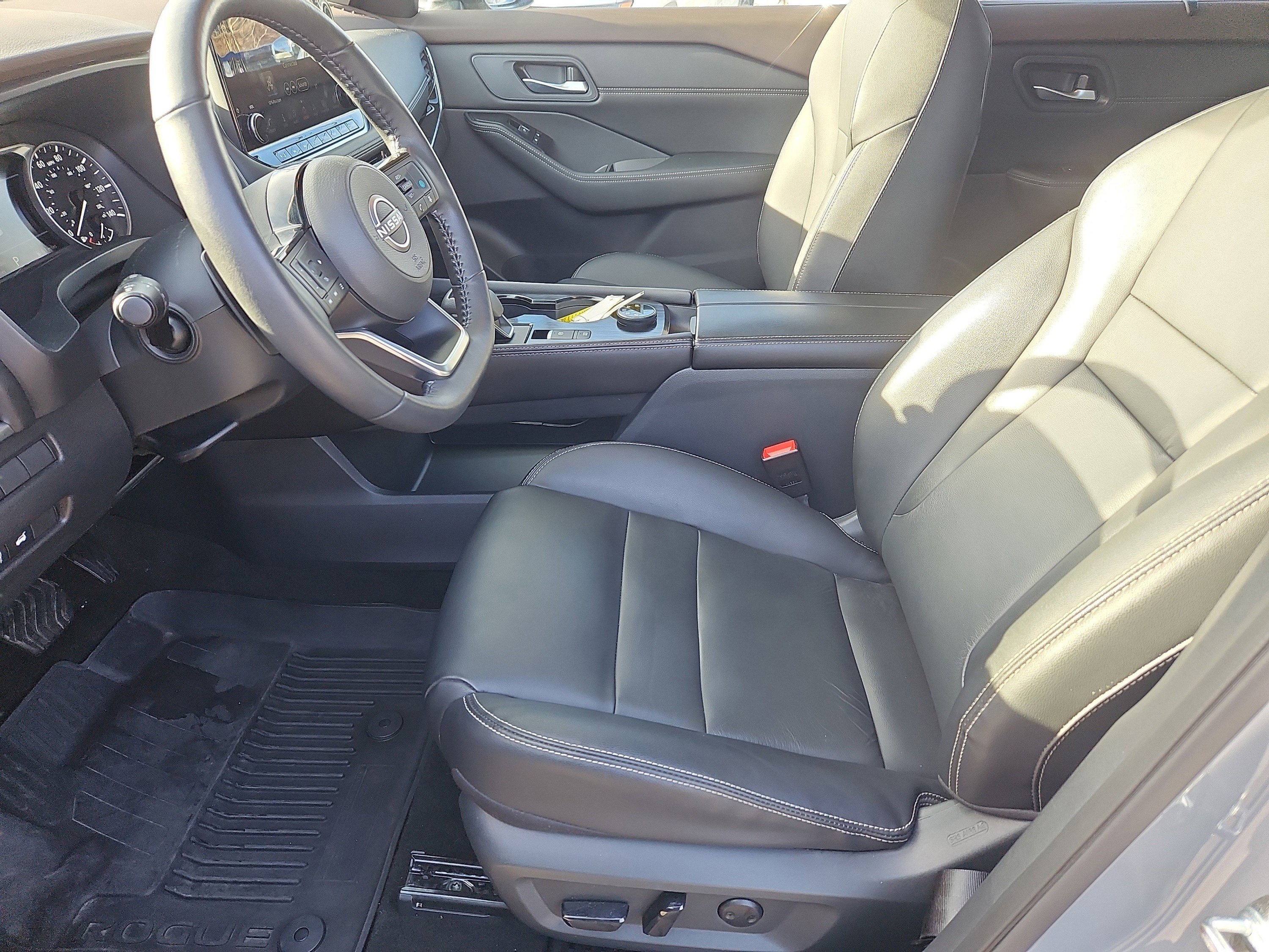 Used 2023 Nissan Rogue SL w/ SL Premium Package image 33