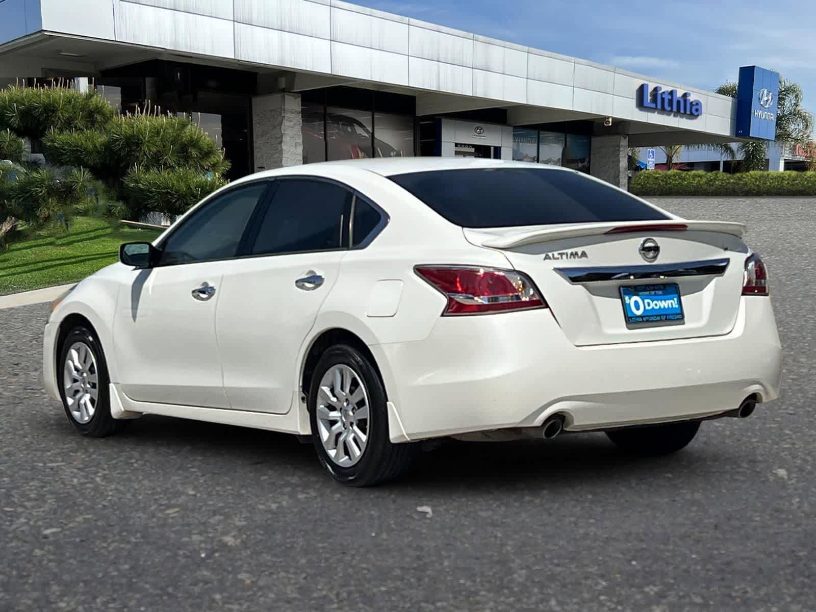 Used 2015 Nissan Altima 2.5 S w/ Power Driver Seat Package FWD image 7