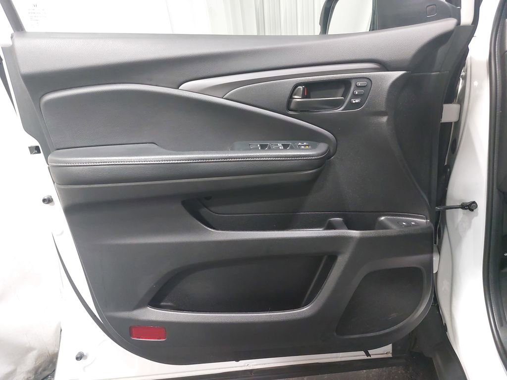 Used 2023 Honda Passport EX-L image 27