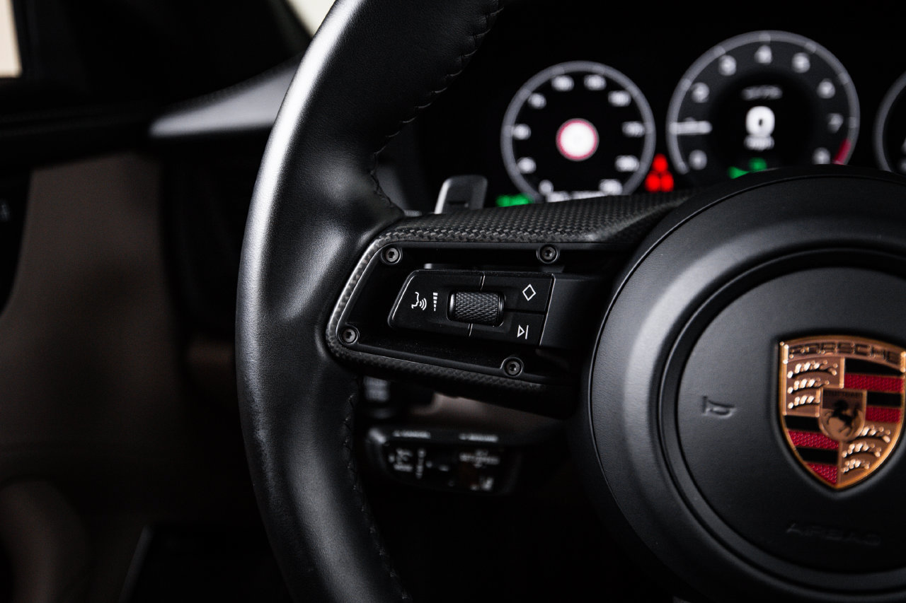 Certified 2025 Porsche 911 Carrera GTS RWD image 17