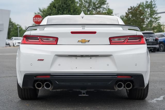 Used 2016 Chevrolet Camaro SS RWD image 6