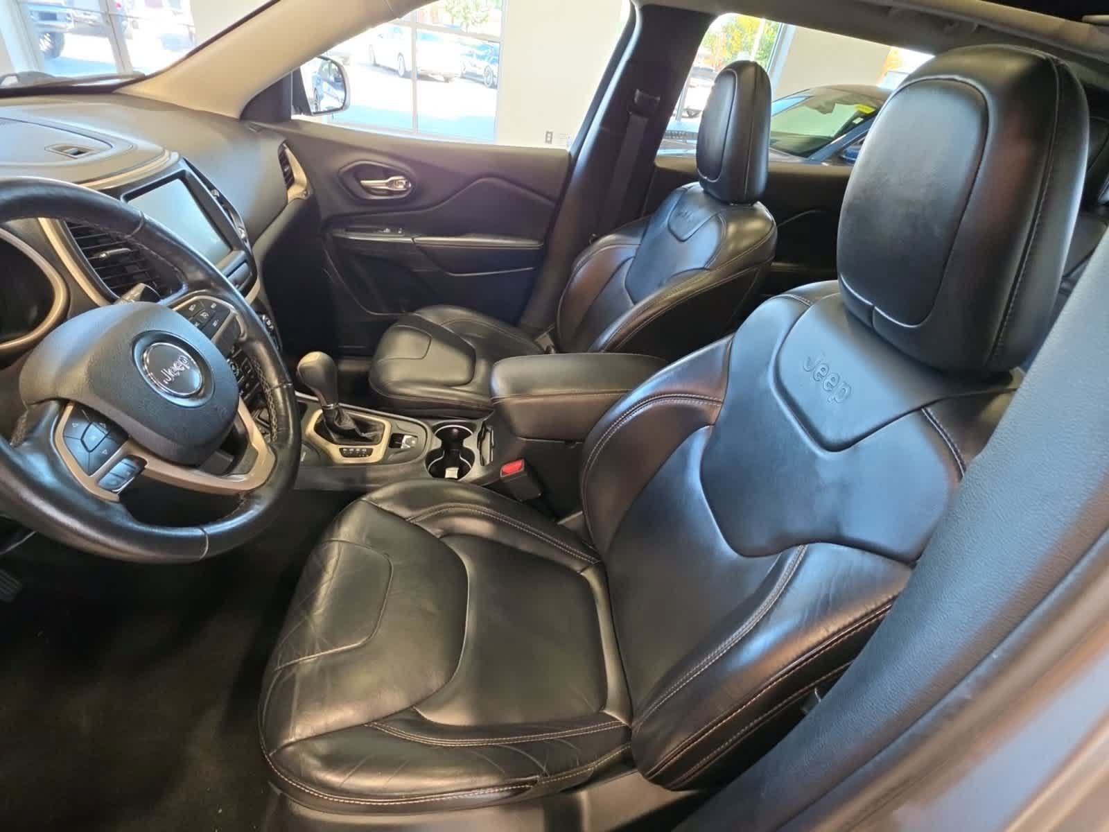 Used 2016 Jeep Cherokee High Altitude AWD/4WD image 16