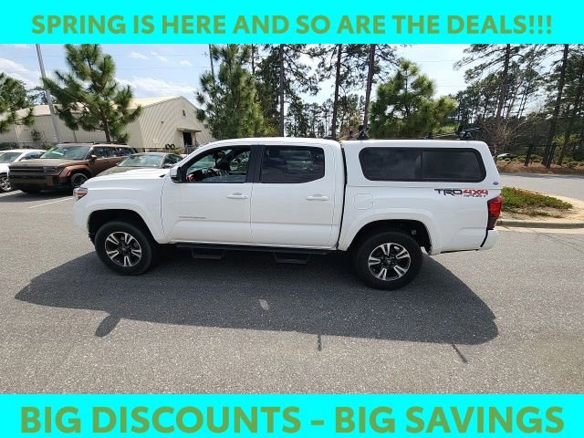 Used 2019 Toyota Tacoma TRD Sport image 8