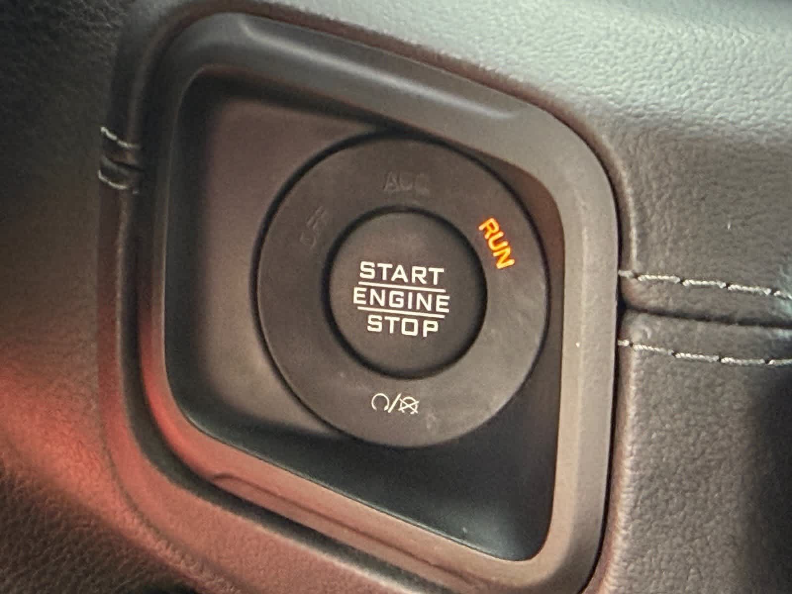Used 2024 Jeep Wrangler Unlimited Rubicon AWD/4WD image 26
