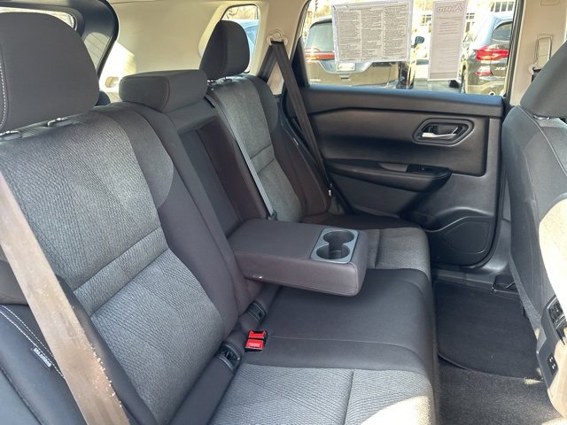Used 2025 Nissan Rogue SV image 16