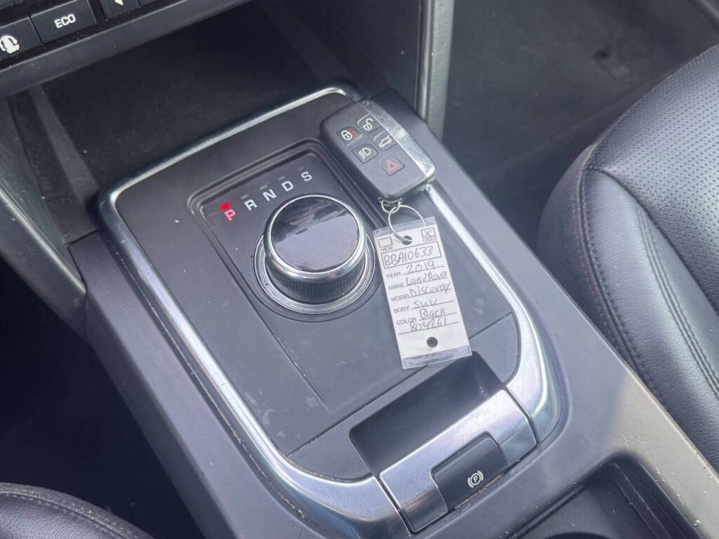 Used 2019 Land Rover Discovery Sport HSE image 14