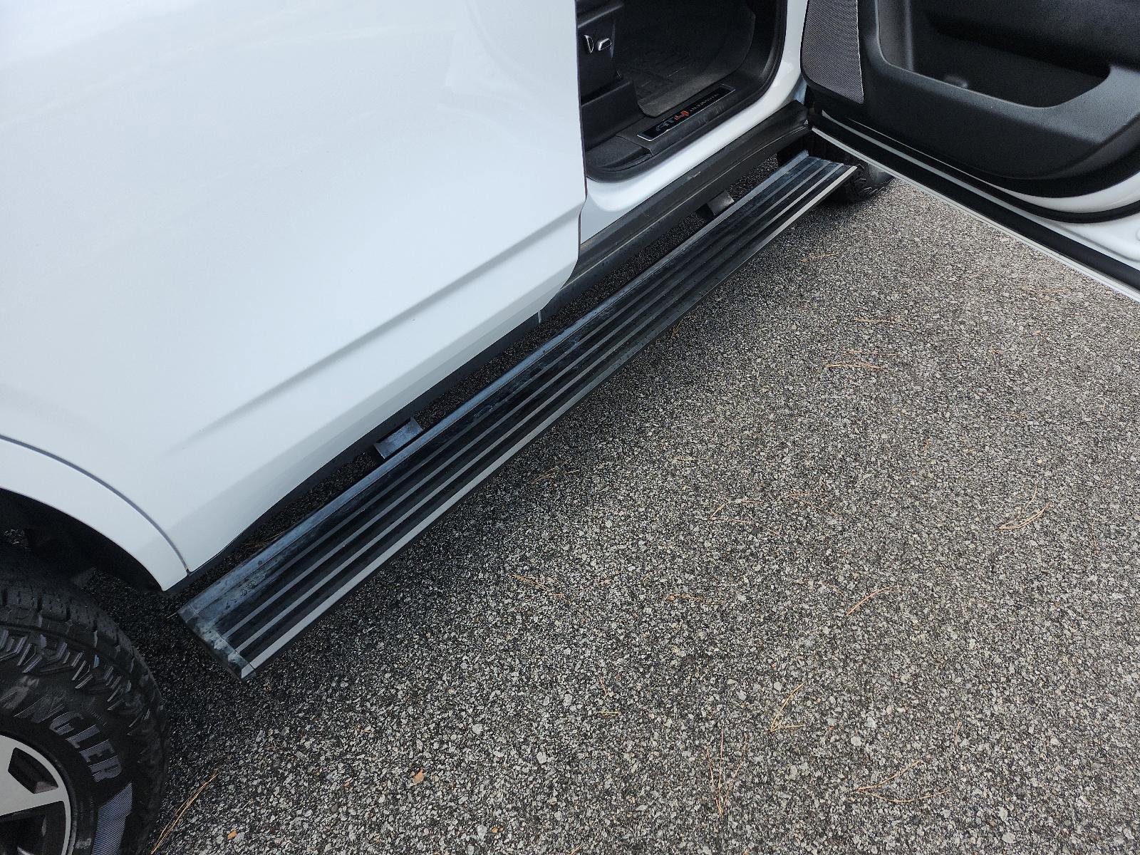 Certified 2025 GMC Yukon AT4 Ultimate w/ LPO, Floor Liner Package image 7