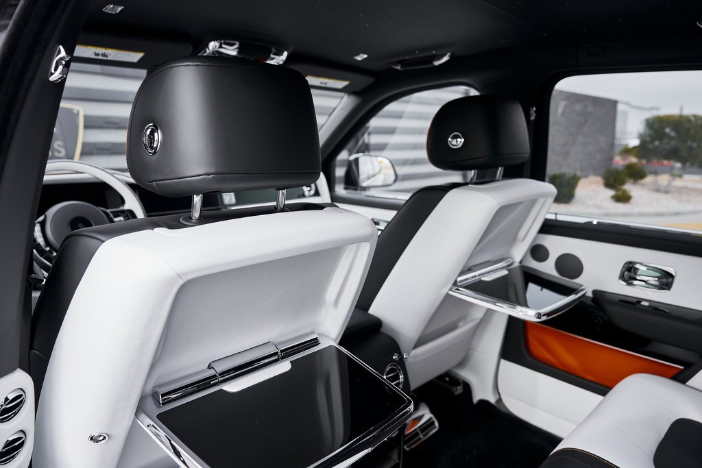 Used 2026 Rolls-Royce Cullinan image 46