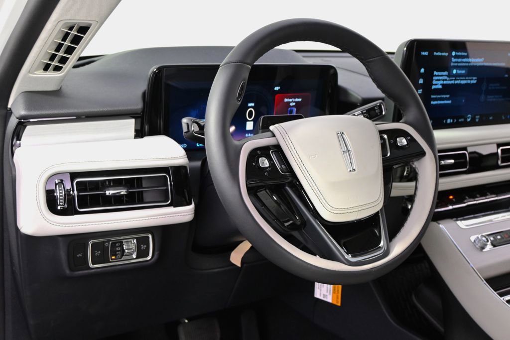New 2026 Lincoln Aviator Reserve AWD/4WD image 11