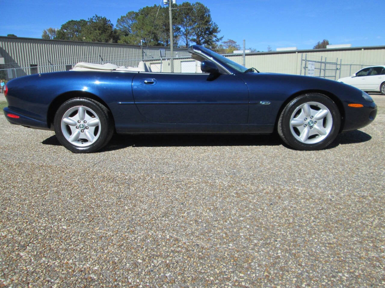 Used 1998 Jaguar XK8 XK8 2dr Convertible image 67