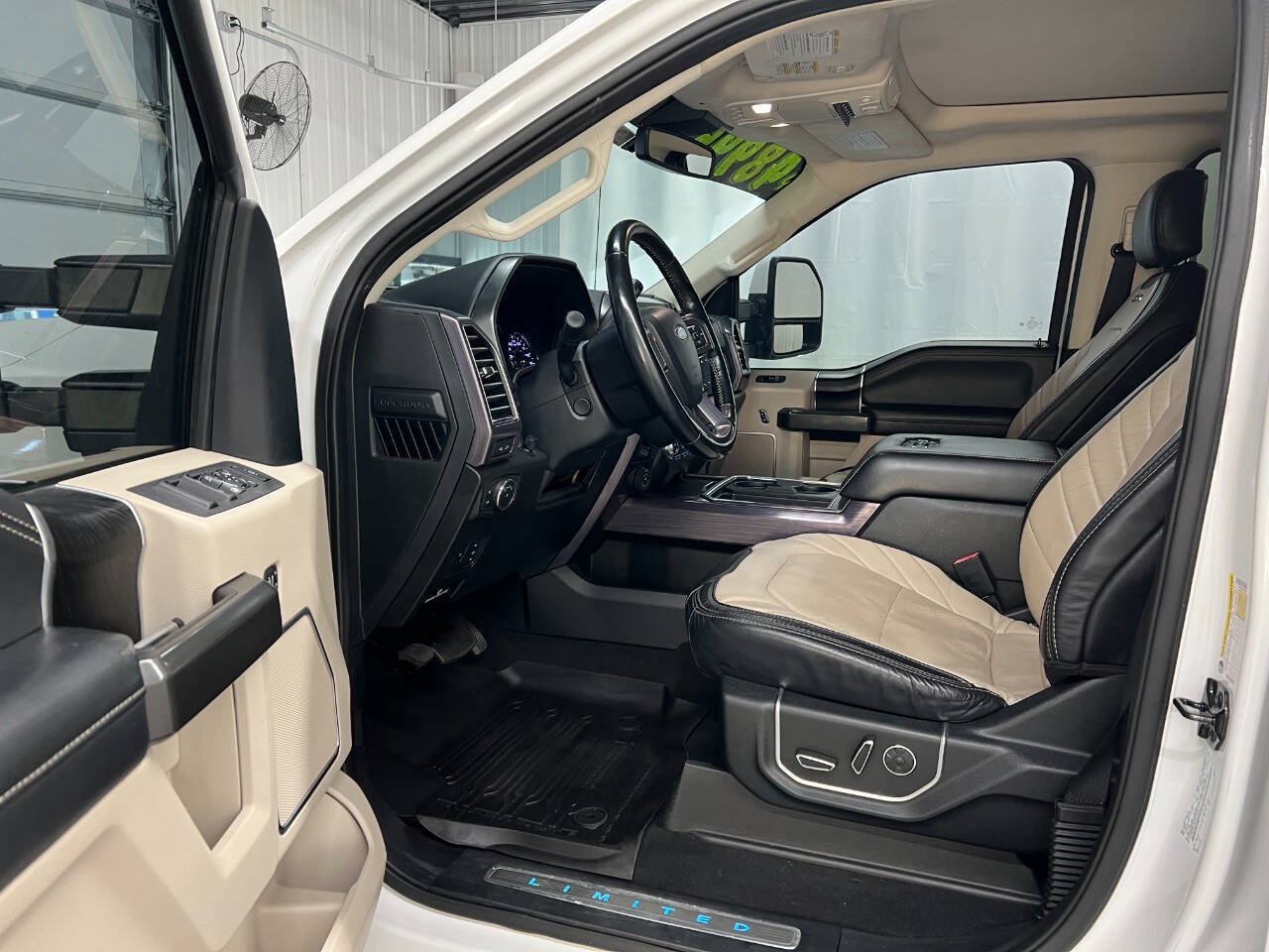 Used 2020 Ford F250 Limited w/ FX4 Off-Road Package AWD/4WD image 7