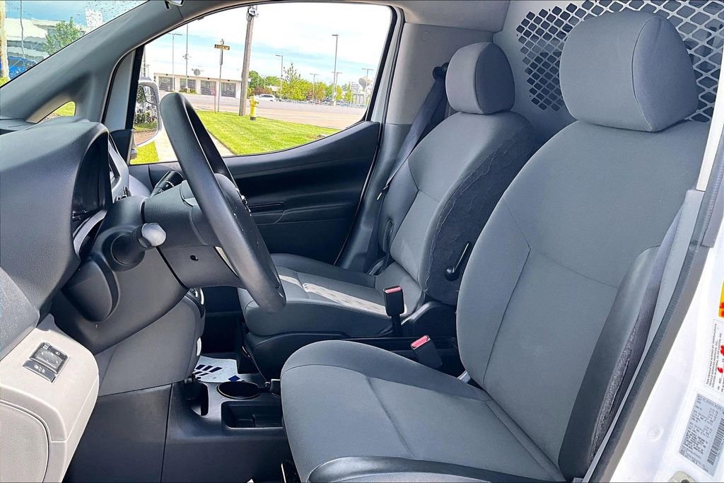 Used 2020 Nissan NV200 SV w/ Back Door Glass Package FWD image 17