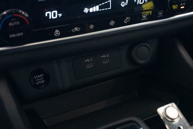 Used 2025 Nissan Rogue SV w/ SV Premium Package image 28