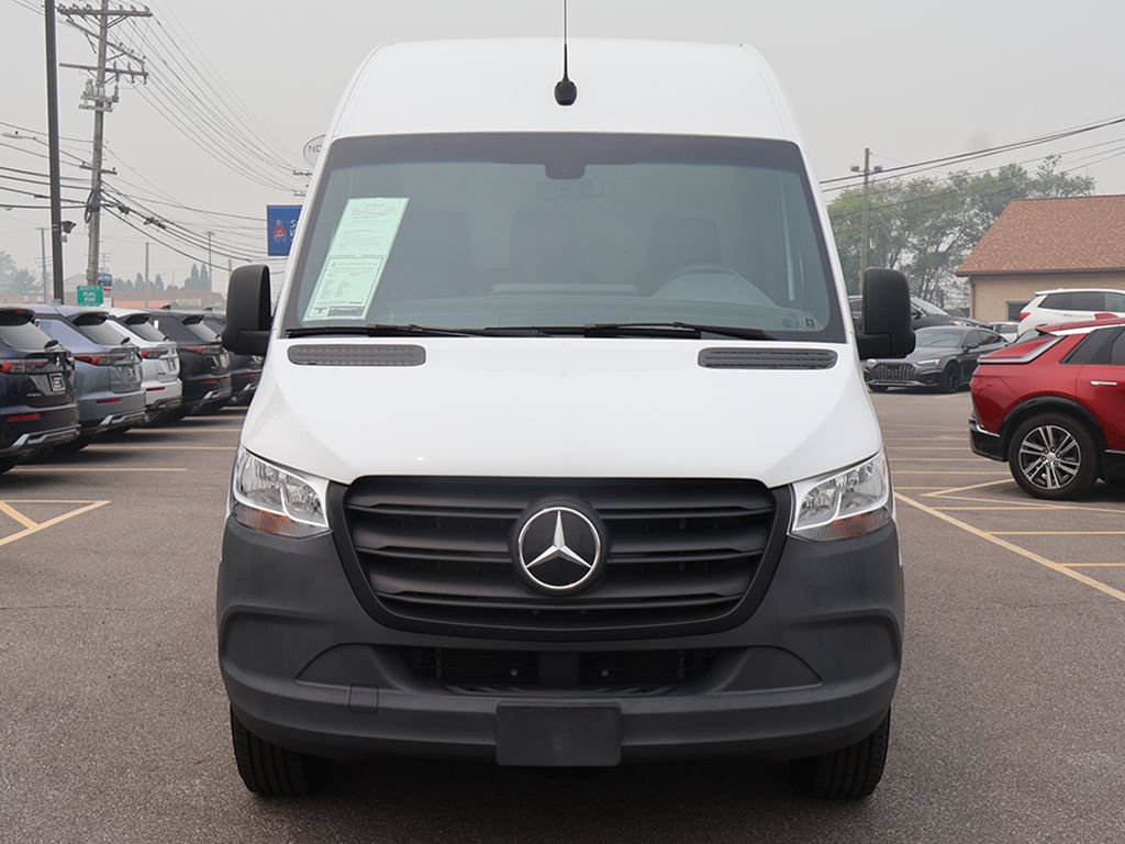 Used 2024 Mercedes-Benz eSprinter 170 Cargo image 8
