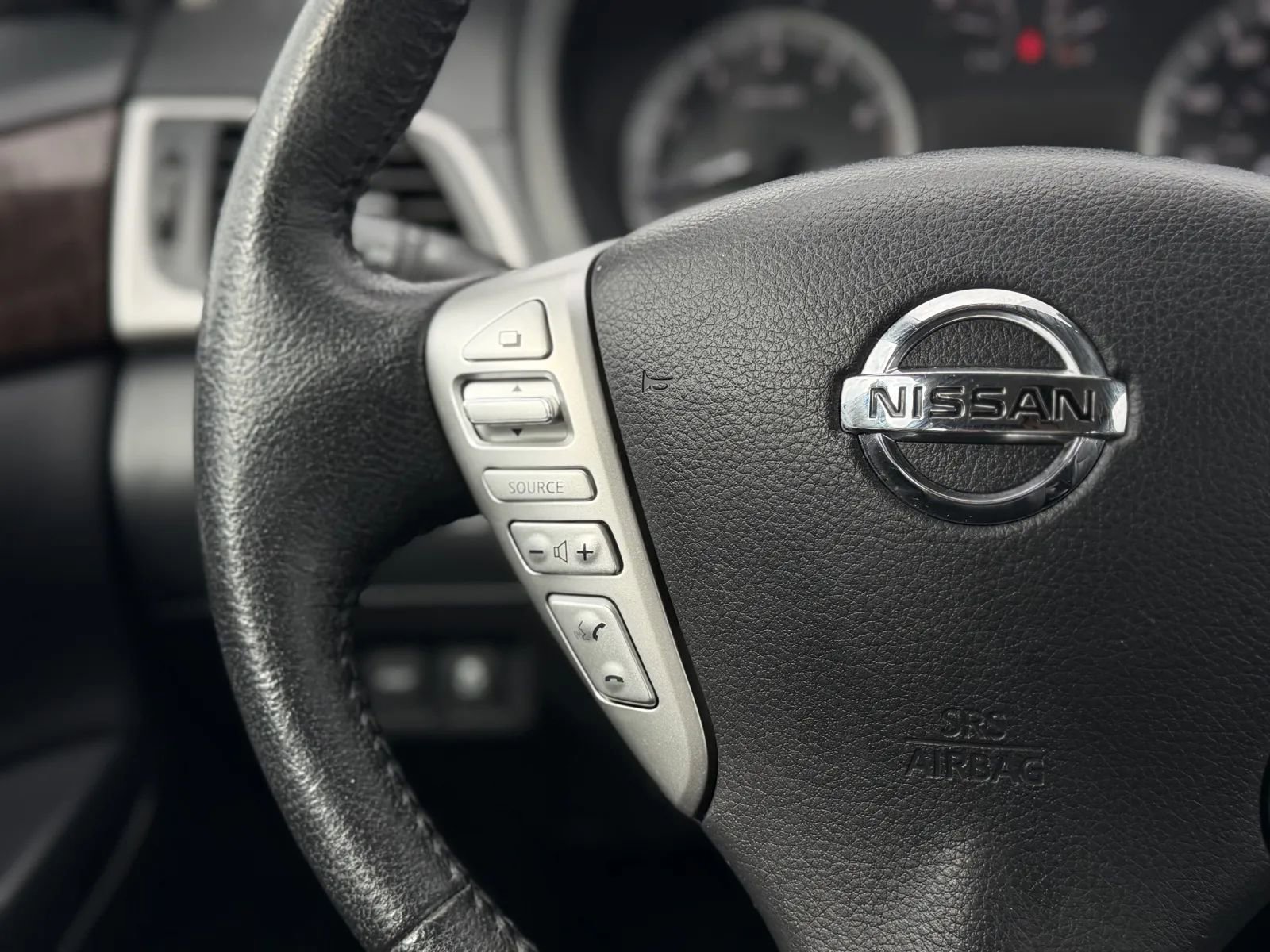 Used 2015 Nissan Sentra SL w/ Navigation Package image 21