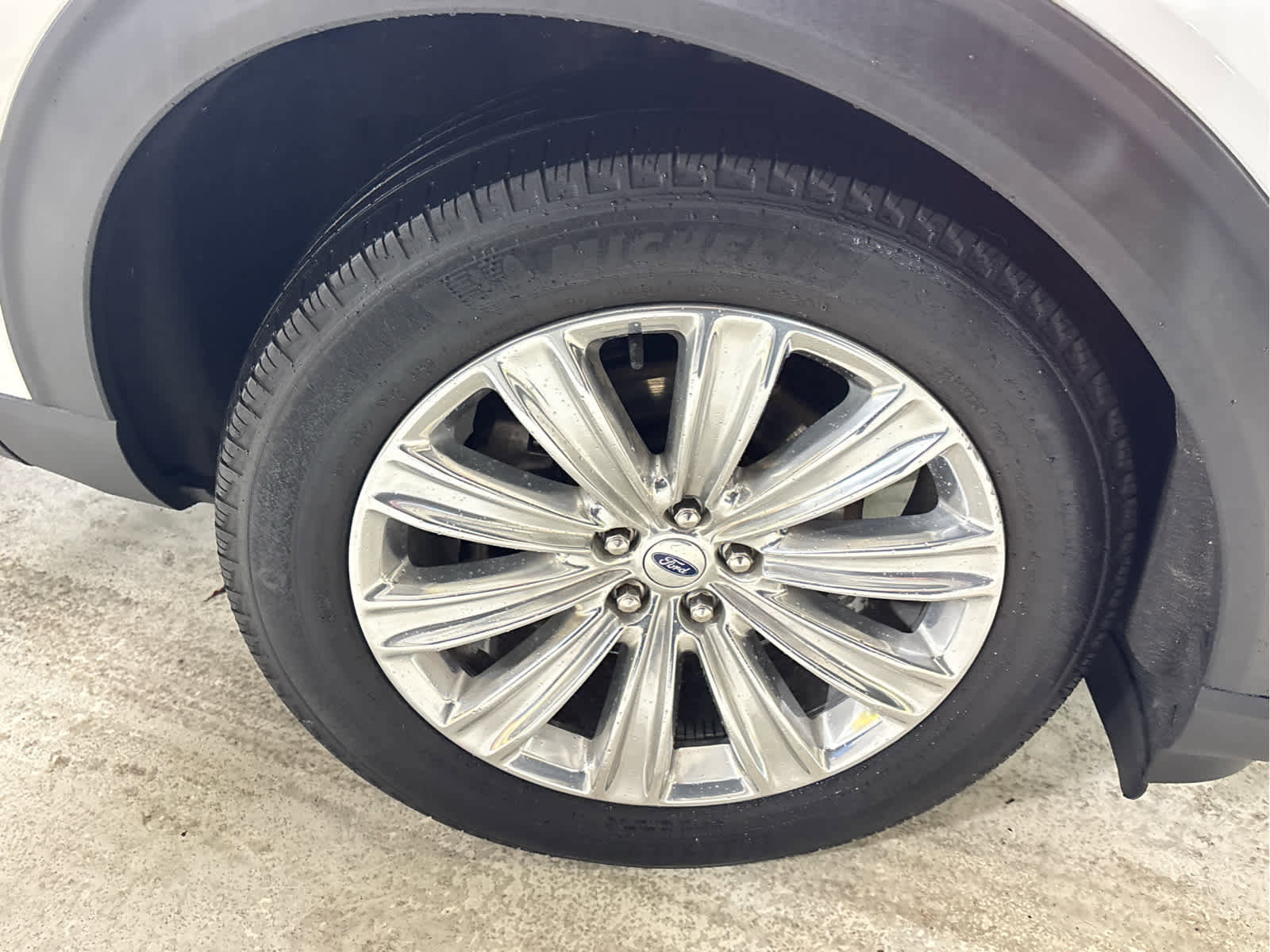 Used 2022 Ford Explorer Limited w/ Limited Technology Package image 42